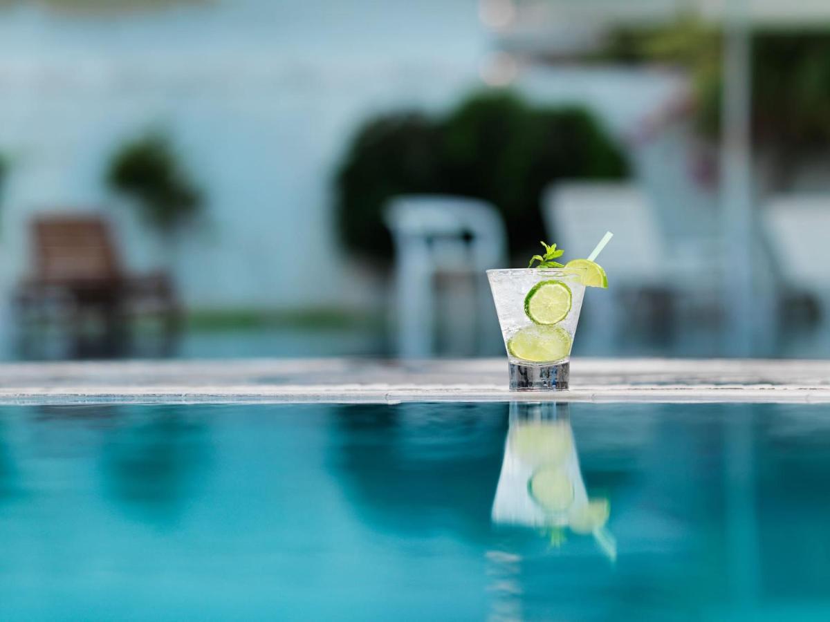 Hotel Paros Bagian luar foto