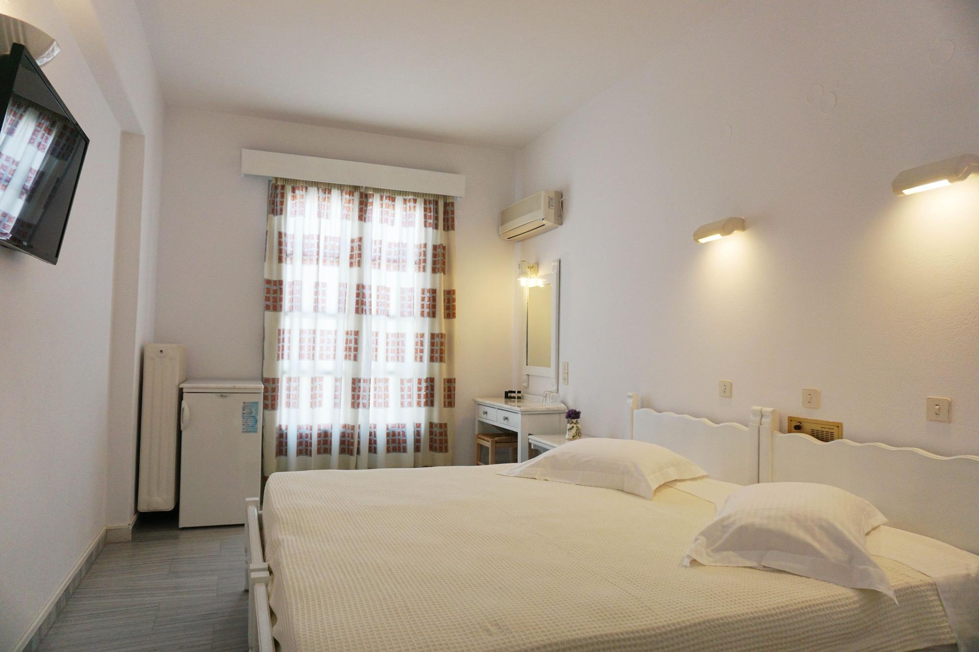 Hotel Paros Bagian luar foto
