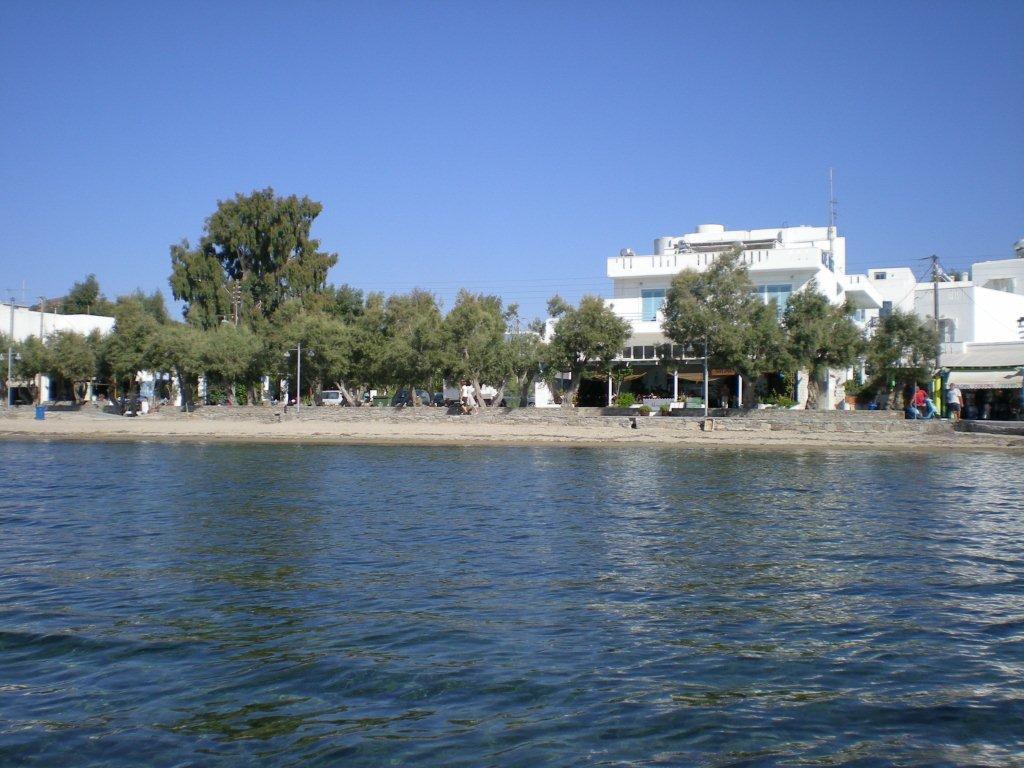 Hotel Paros Bagian luar foto